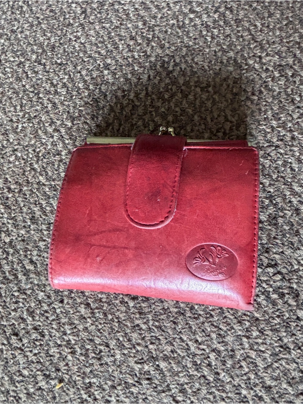 Buxton Vintage Red Leather Compact Wallet with Snap Closure